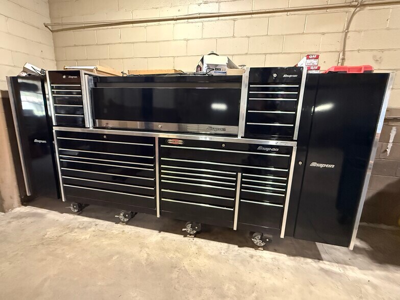 More Photos Of 69 Railroad Ave, Dora Specialty For Sale