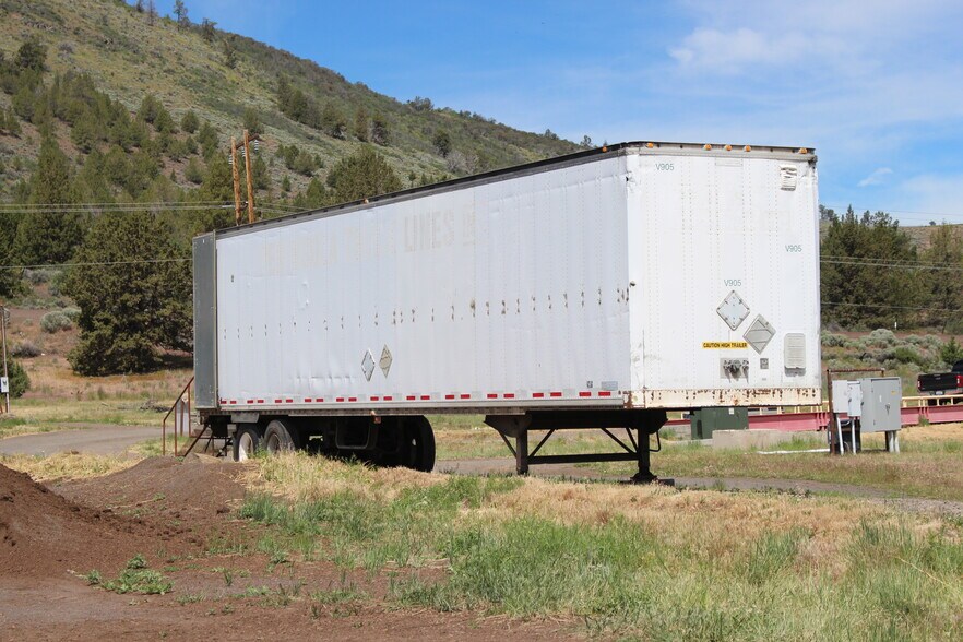 More Photos Of 24221 US-97 Hwy, Klamath Falls Contractor Storage Yard For Sale