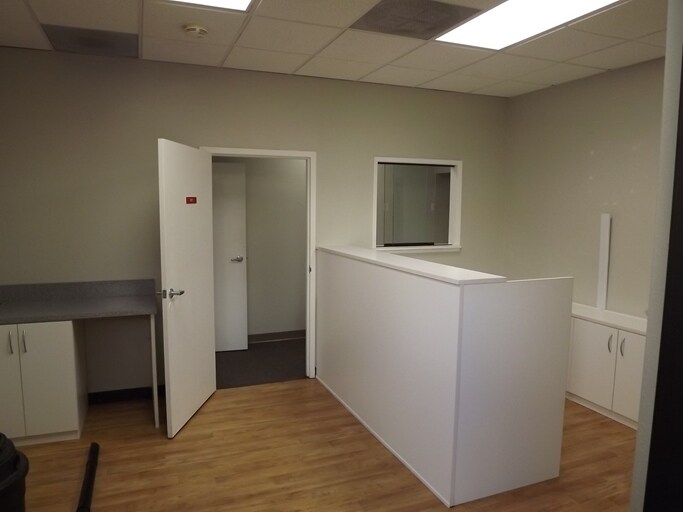 More Photos Of 225 E Airport Dr, San Bernardino Medical For Lease