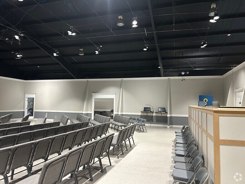 More Photos Of 15501 Ranch Road 620 N, Austin Flex For Lease