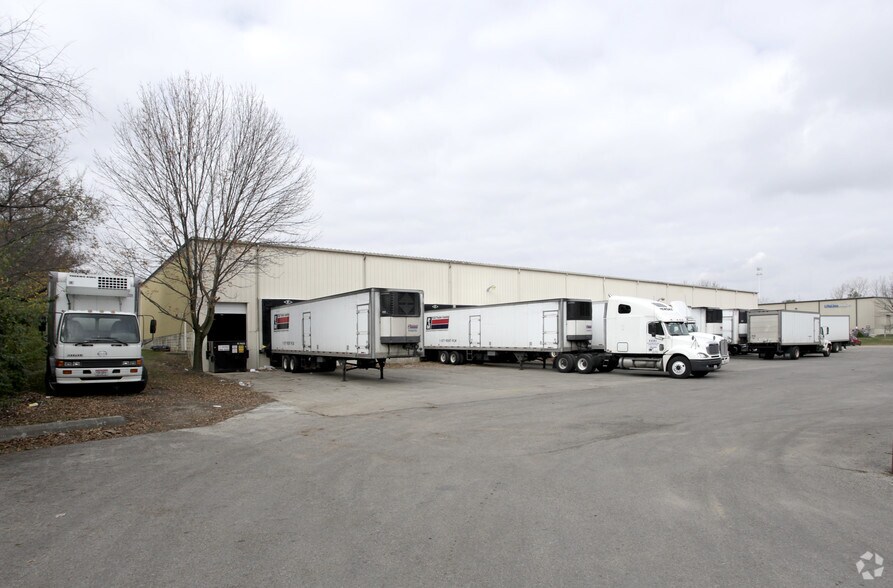 More Photos Of 2100 Mcgaw Rd, Columbus Warehouse For Lease