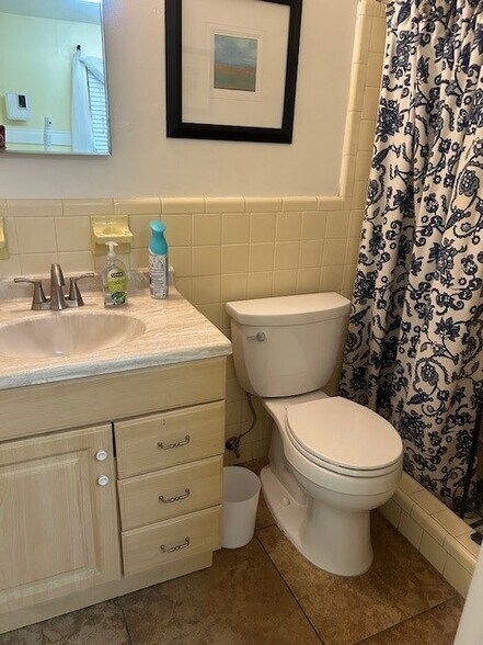 More Photos Of 1615 Colonial Blvd, Fort Myers Medical For Sale