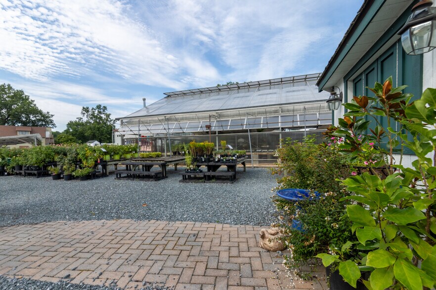 More Photos Of 29350 Matthewstown Rd, Easton Garden Center For Sale