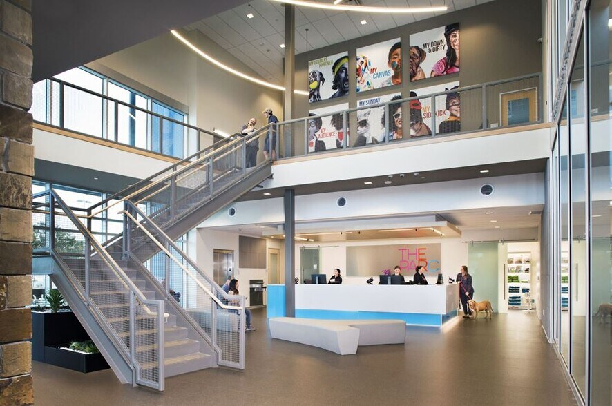 More Photos Of 4801 West Fwy, Fort Worth Veterinarian Kennel For Sale