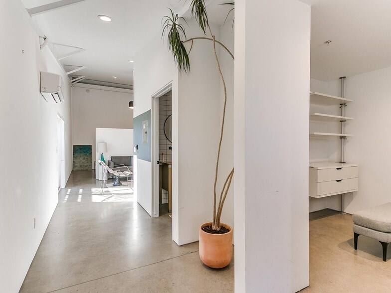 More Photos Of 711 N Douglas Ave, Oklahoma City Apartments For Sale