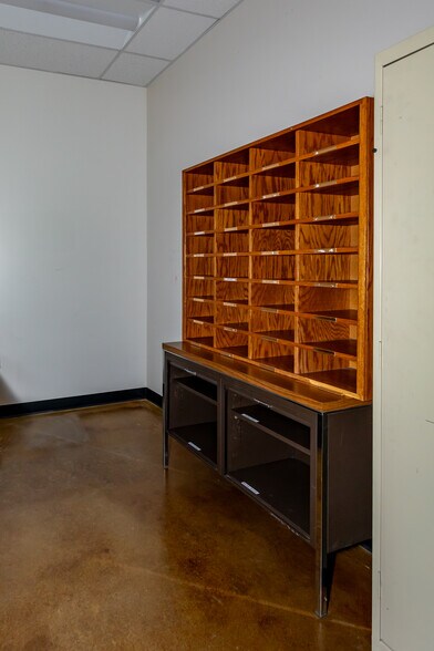 More Photos Of 10730 Bell Ct, Rancho Cucamonga Warehouse For Lease