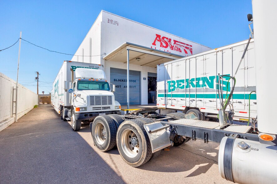 More Photos Of 3819 Admiral St, El Paso Warehouse For Sale