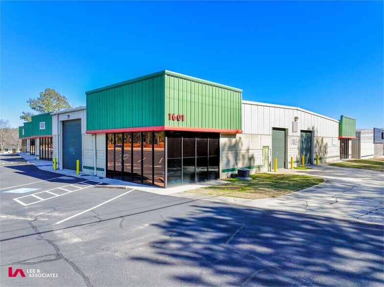 More Photos Of 1601 Lester Rd, Conyers Light Distribution For Lease