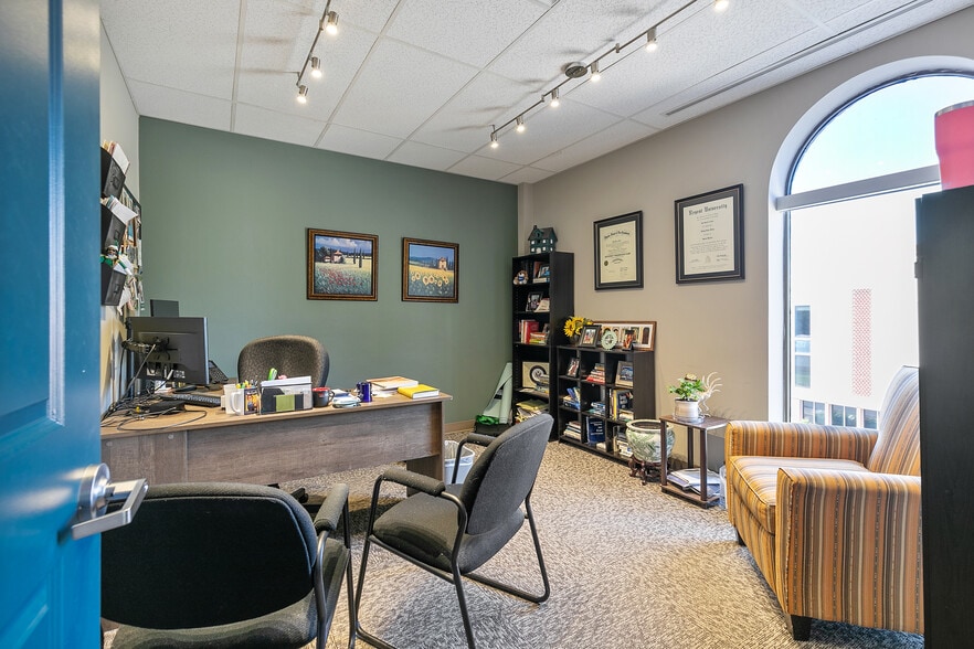 More Photos Of 1506 Staples Mill Rd, Richmond Office For Sale