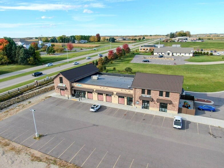 Primary Photo Of 1340 Water Wheel Dr, Waunakee Storefront Retail Office For Lease