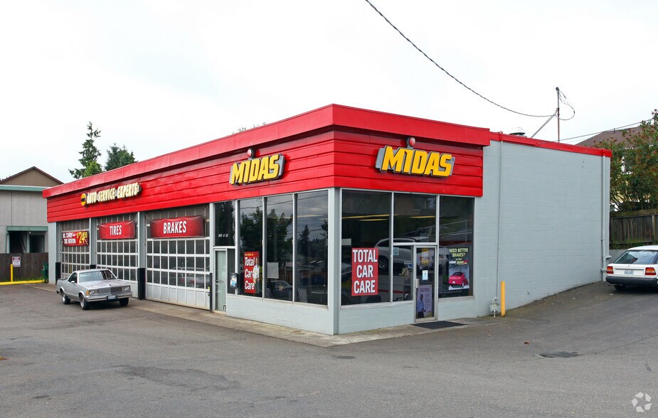 Primary Photo Of 7055 15th Ave NW, Seattle Auto Repair For Lease