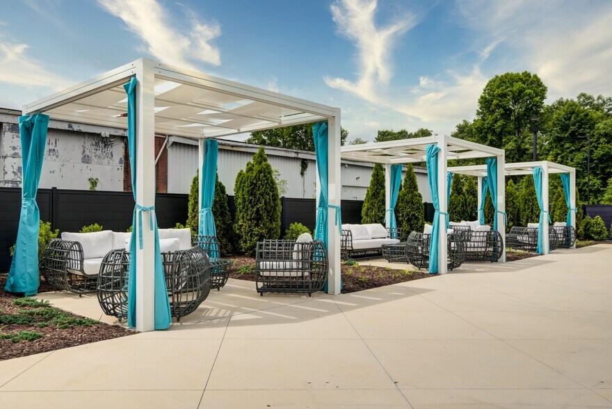 More Photos Of 1100 Richmond Hwy, Richmond Apartments For Sale