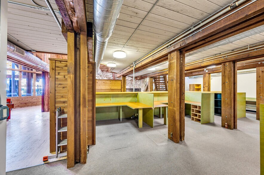 More Photos Of 3045 N Federal Hwy, Fort Lauderdale Loft Creative Space For Sale