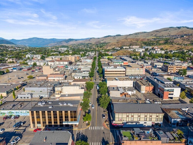 More Photos Of 3100 30 Av, Vernon Office For Sale