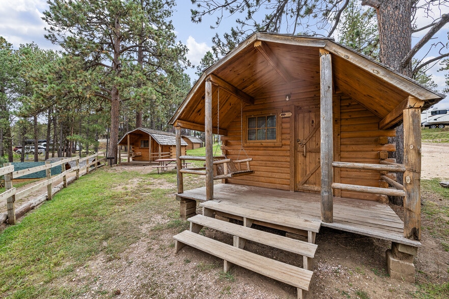 More Photos Of 1116 N 5th St, Custer Trailer Camper Park For Sale