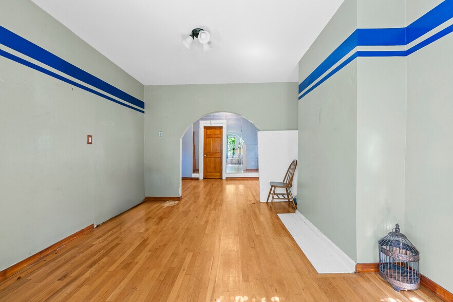 More Photos Of 108 Veronica Pl, Brooklyn Land For Sale