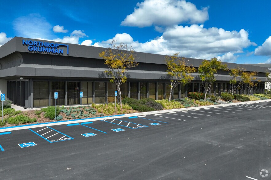 More Photos Of 16550 W Bernardo Dr, San Diego Light Manufacturing For Lease