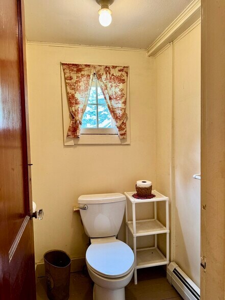 More Photos Of 11 South St, Bernardston Storefront Retail Residential For Sale