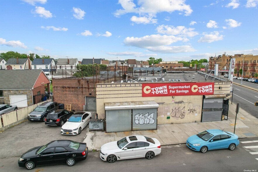 More Photos Of 19503 Jamaica Ave, Hollis Storefront For Sale