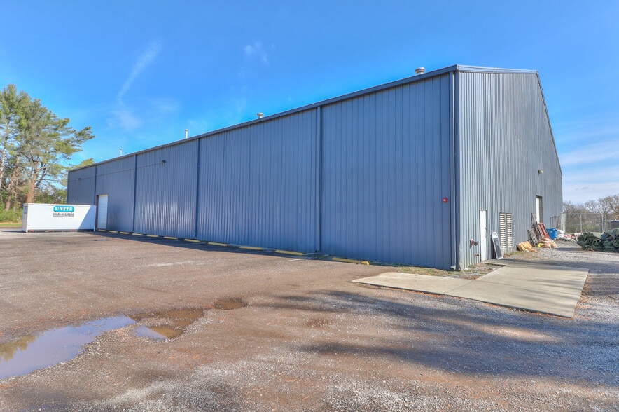 More Photos Of 605 River Rock Blvd, Murfreesboro Health Club For Lease