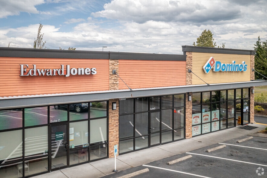 More Photos Of 9805 224th St, Graham Freestanding For Lease