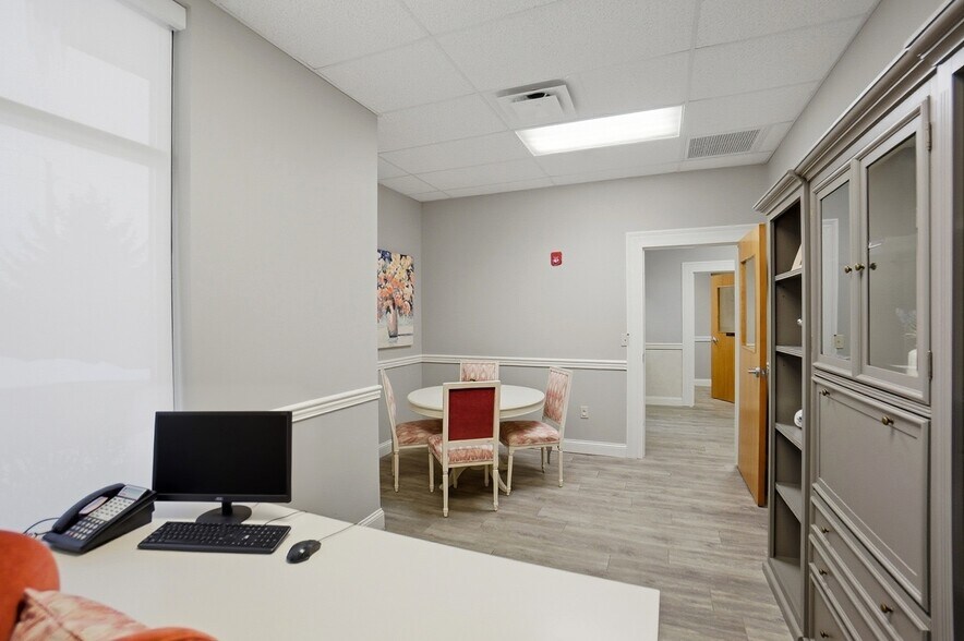More Photos Of 9685-9725 Dayton Lebanon Pike, Dayton Storefront Retail Office For Sale