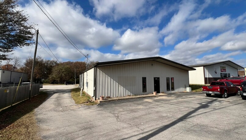 Primary Photo Of 370 S 40th St, Springdale Warehouse For Lease