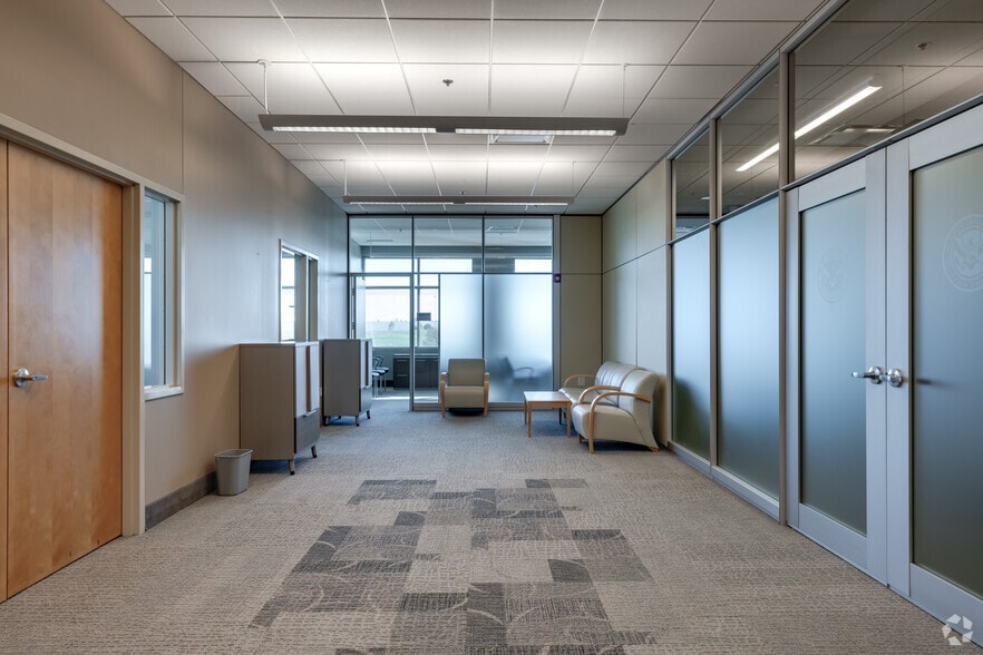 More Photos Of 11411 E Jefferson Ave, Detroit Office For Sale