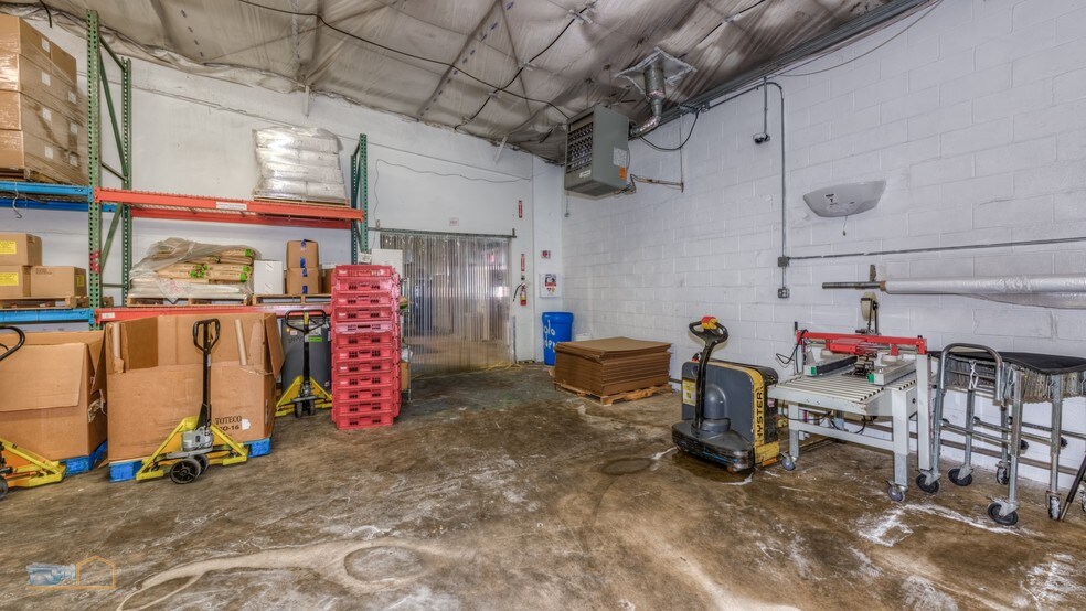 More Photos Of 1845 Range St, Boulder Warehouse For Sale