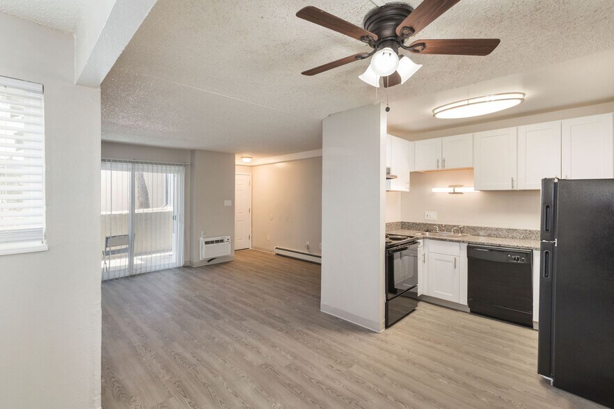 More Photos Of 3349 E Fountain Blvd, Colorado Springs Apartments For Sale