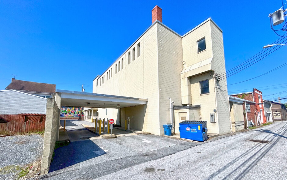 More Photos Of 331 Bridge St, New Cumberland Office For Sale