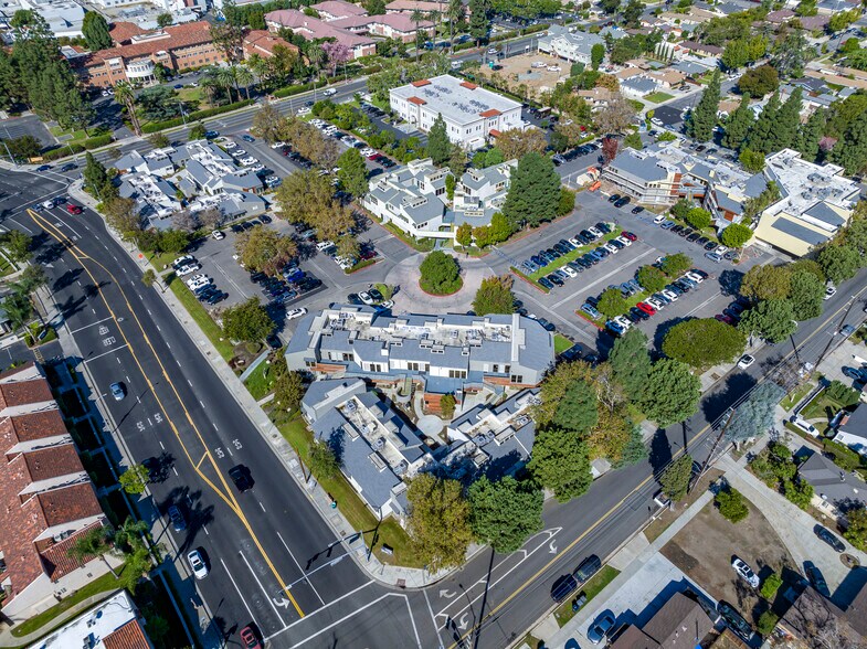 More Photos Of 725 W La Veta Ave, Orange Medical For Lease