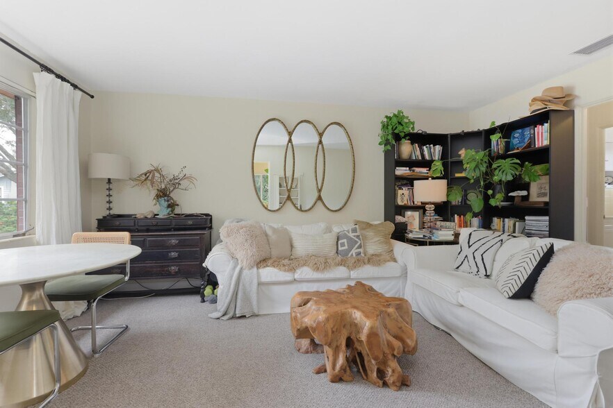 More Photos Of 642 Harwood St, Orlando Apartments For Sale