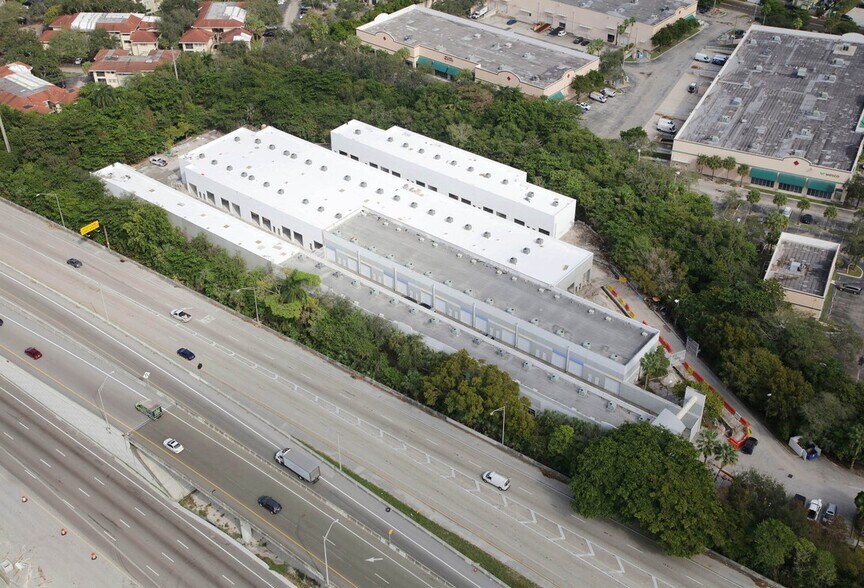 More Photos Of 2011 W State Road 84, Fort Lauderdale Warehouse For Sale