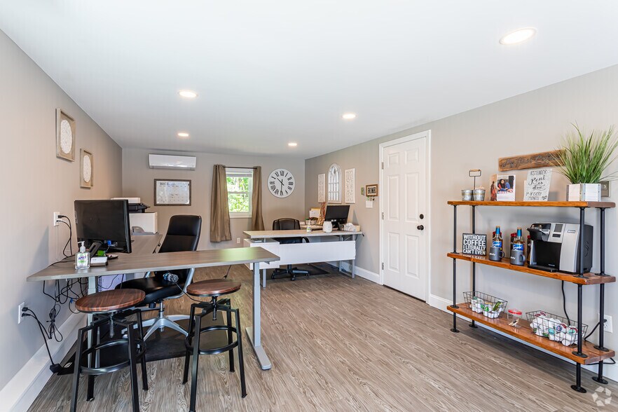 More Photos Of 279 Amherst Rd, Sunderland Apartments For Sale