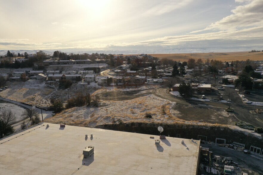 More Photos Of SW 30th Street @ Southgate/ Hwy 395, Pendleton Land For Sale