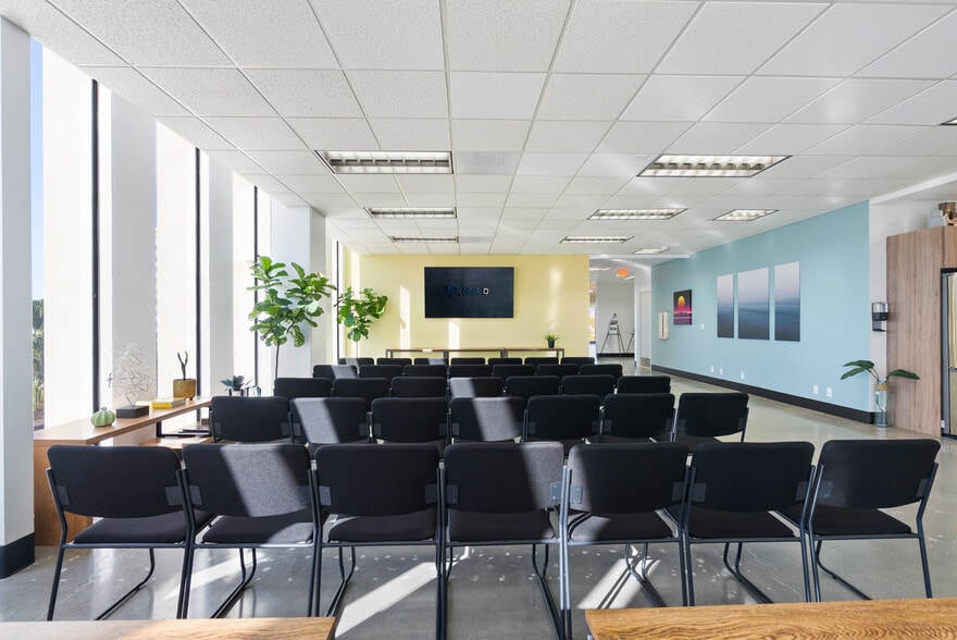 More Photos Of 330 N D St, San Bernardino Medical For Lease