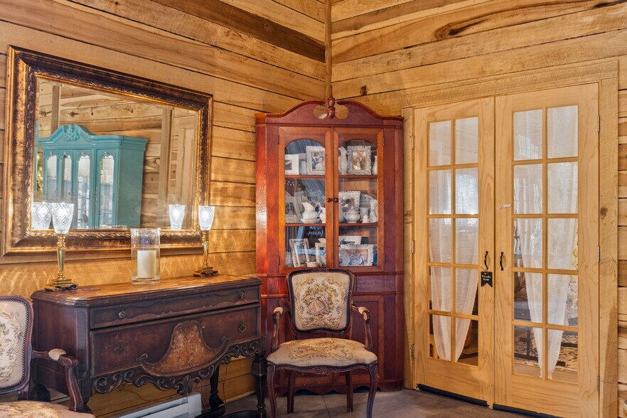 More Photos Of 6863 E Highway 80, Russell Springs Lodge Meeting Hall For Sale