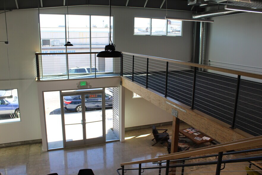 More Photos Of 1351 Orizaba Ave, Long Beach Warehouse For Lease