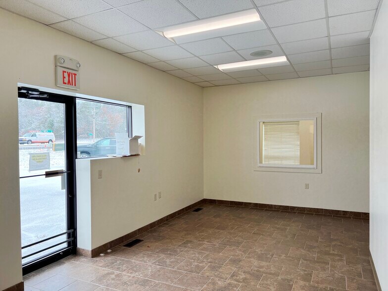 More Photos Of 7548 Industrial Park Rd, Baxter Warehouse For Lease