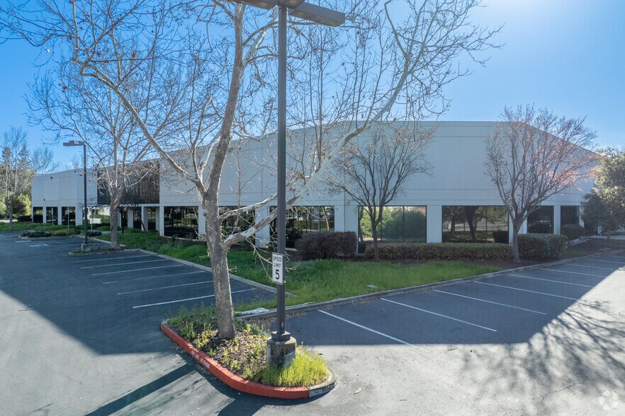 More Photos Of 5729 Fontanoso Way, San Jose Research And Development For Lease