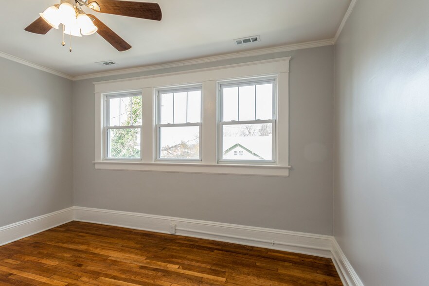 More Photos Of 804 Edenton St, Raleigh Office For Lease