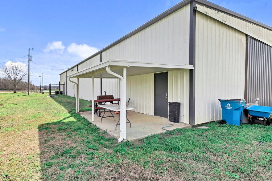 More Photos Of 5060 Jack Springs Rd, Atmore Light Distribution For Lease