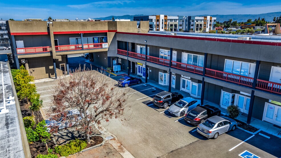 More Photos Of 3148 El Camino Real, Santa Clara Office For Sale