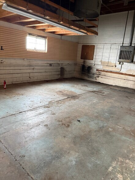 More Photos Of 1148 El Camino Real, San Carlos Storefront For Lease