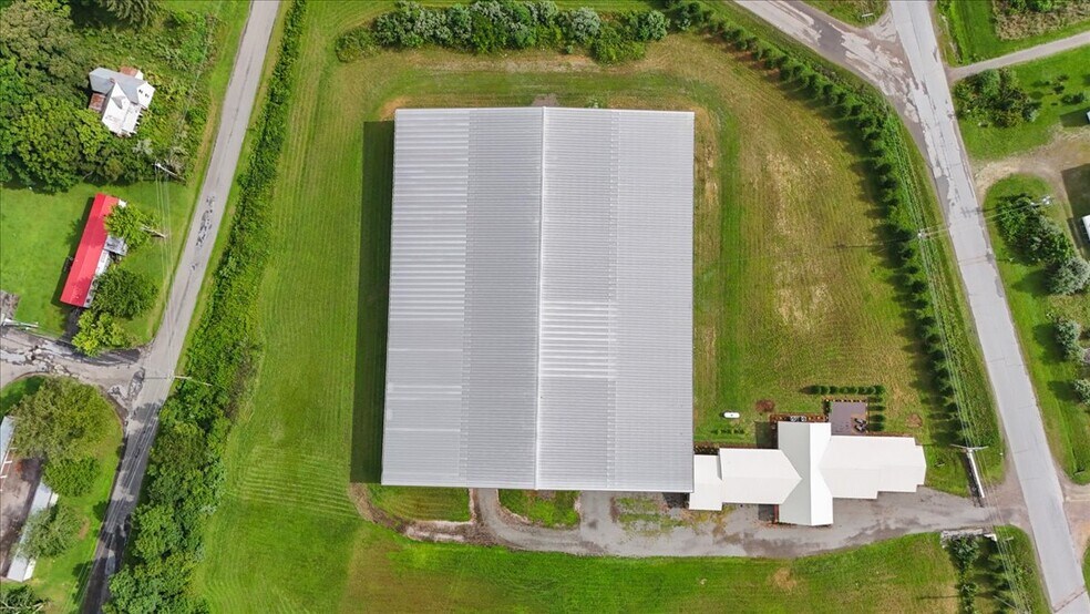 More Photos Of 241 Industrial Park Rd, Mountain City Warehouse For Sale