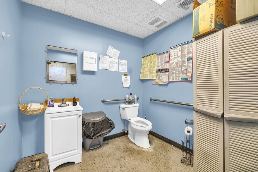More Photos Of 122 Central Ave, Clark Storefront Retail Office For Sale