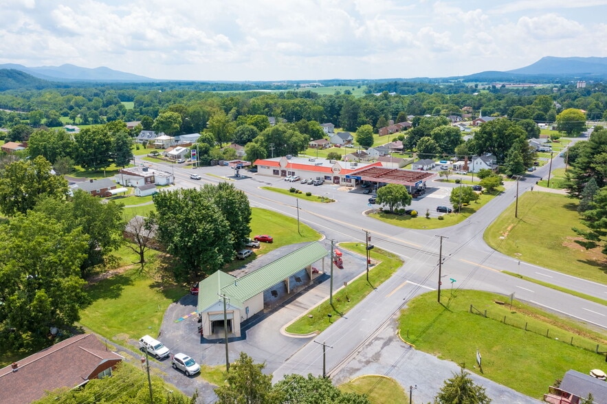 More Photos Of 117 South East Side Hwy, Elkton Carwash For Sale