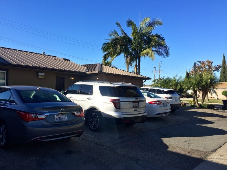 More Photos Of 118 N State College Blvd, Fullerton Medical For Lease