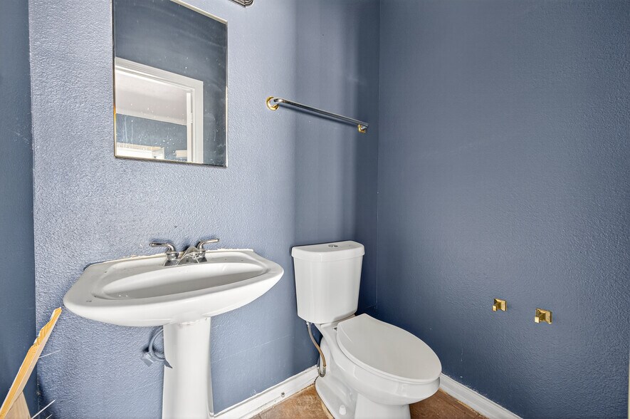 More Photos Of 11515 Jones Rd, Houston Land For Sale